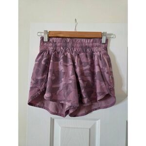 Lululemon Track Short, Mid Rise 4 Pink Camo 3.5"